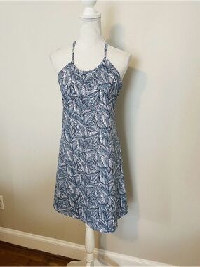 Eddie Bauer Blue and White Leaf-Print Blouse